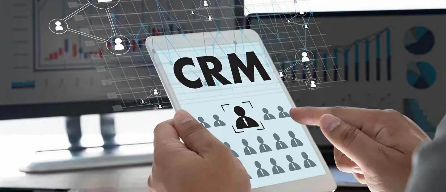 CRM Dashboard Highlighting Lead Leakage Issues and Recovery Solutions