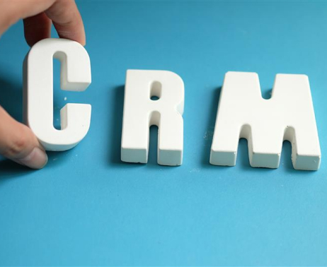 Complete guide to selecting CRM software for B2B businesses